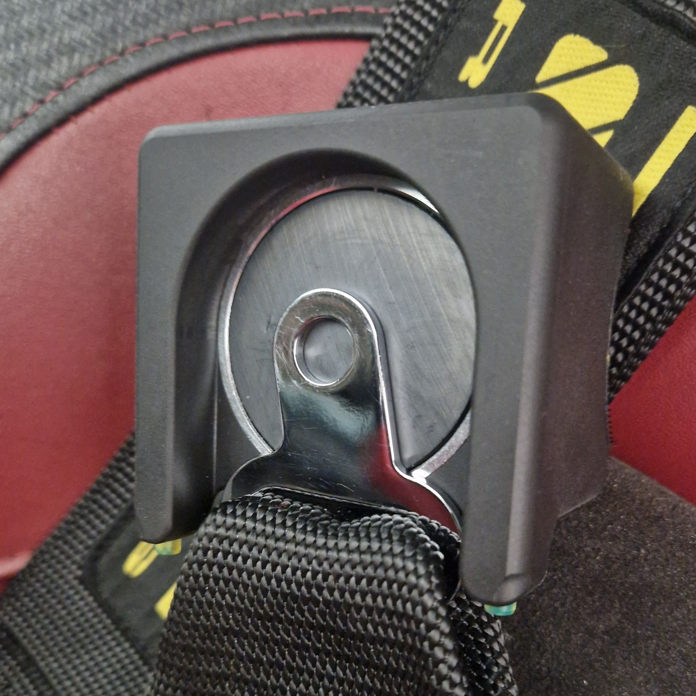 Maintiens magnétiques ceintures Extrem Motorsport